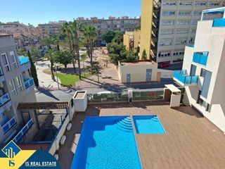 Apartamento en Nueva Torrevieja. Apartamento con piscina comunitaria en la provincia de alicante,