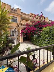 Casa a Aguas Nuevas. Bungalow con piscina compartida, en la provincia de alicante, en