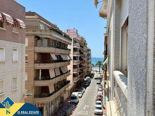 Apartament a Zona Playa del Cura. Apartamento reformado con terraza, en la provincia de alicante,