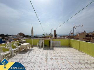 Casa a Zona los Frutales. Bungalow con terraza, en la provincia de alicante, en la ciudad