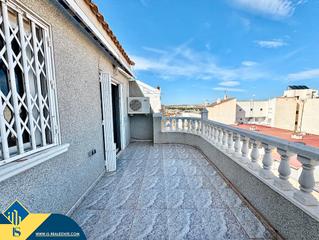 Penthouse in Avenida Habaneras - Curva de Palangre. Ático con terraza privada en la provincia de alicante, en torrev