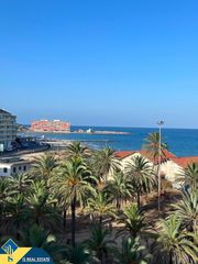 Apartment in Zona Playa del Cura. Apartamento con terraza en la provincia de alicante, en torrevie
