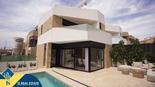 Xalet a La Florida. Villa con piscina privada, en la provincia de alicante, en la lo