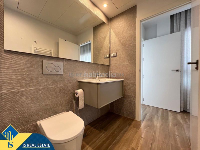 Foto 2695dd09-5caf-4f72-bd52-e1c368c81b3a. Chalet villa con piscina privada, alicante, . 3 habitaciones | 140 m² | a 500 metros del mar en Torrevieja