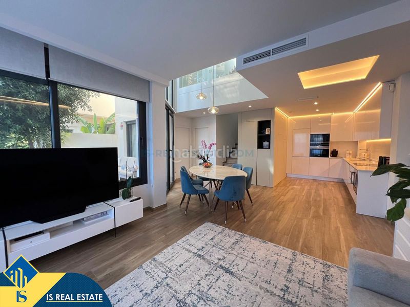 Foto 5771078a-4e88-4323-8386-f3c076a5e439. Chalet villa con piscina privada, alicante, . 3 habitaciones | 140 m² | a 500 metros del mar en Torrevieja