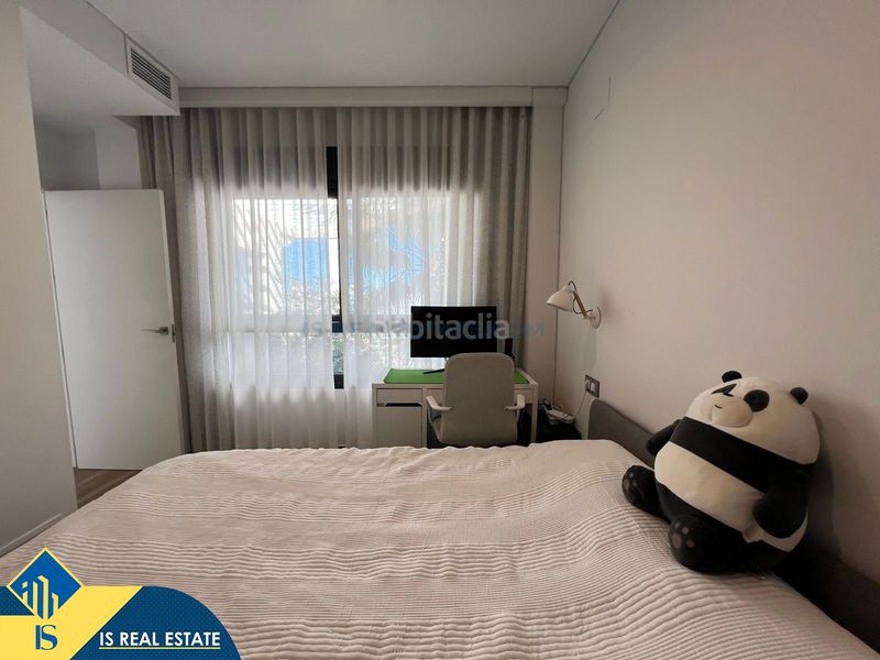 Foto a755f057-7019-4c0a-bc21-79d43f3b5f01. Chalet villa con piscina privada, alicante, . 3 habitaciones | 140 m² | a 500 metros del mar en Torrevieja