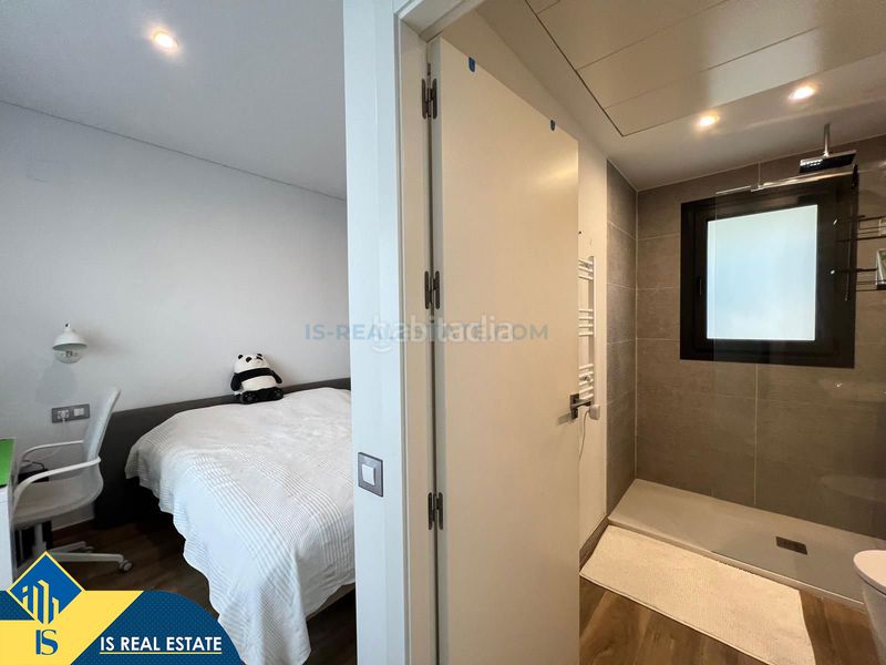 Foto b4797968-3200-40ff-9a49-cefe4987b7be. Chalet villa con piscina privada, alicante, . 3 habitaciones | 140 m² | a 500 metros del mar en Torrevieja