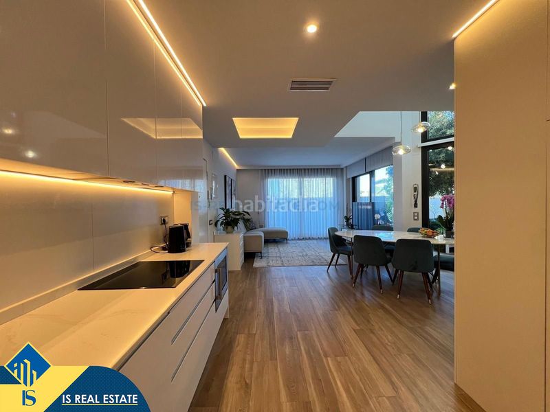 Foto b7f0c74b-8be7-405a-8ff1-8f7fff855f48. Chalet villa con piscina privada, alicante, . 3 habitaciones | 140 m² | a 500 metros del mar en Torrevieja