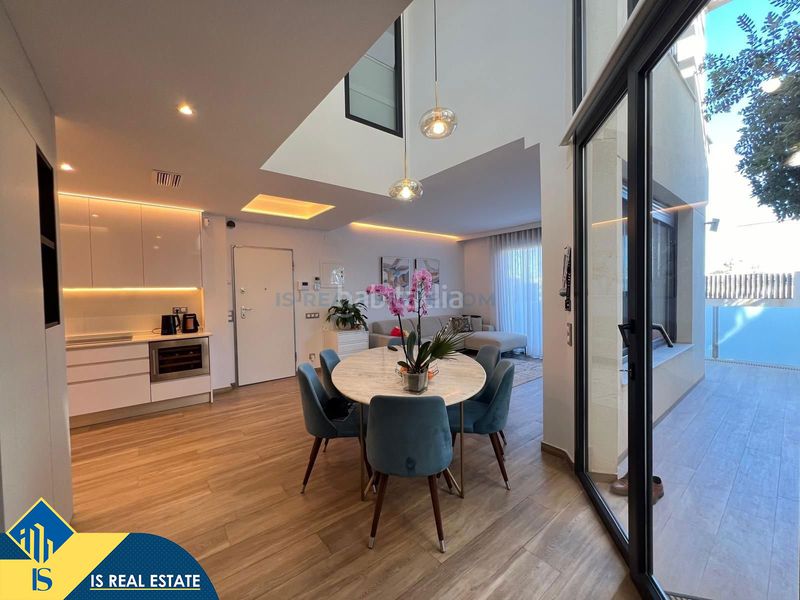 Foto f2786abe-7c7e-4dee-b06d-f9137a593058. Chalet villa con piscina privada, alicante, . 3 habitaciones | 140 m² | a 500 metros del mar en Torrevieja