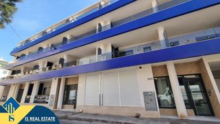 Àtic a Las Piscinas Naturales. Ático con terraza, en la provincia de alicante, en la ciudad de