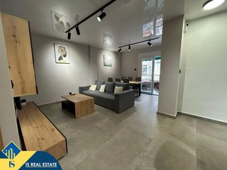 Piccolo appartamento in Antonio Machado. Apartamento reformado con terraza, en la provincia de alicante,