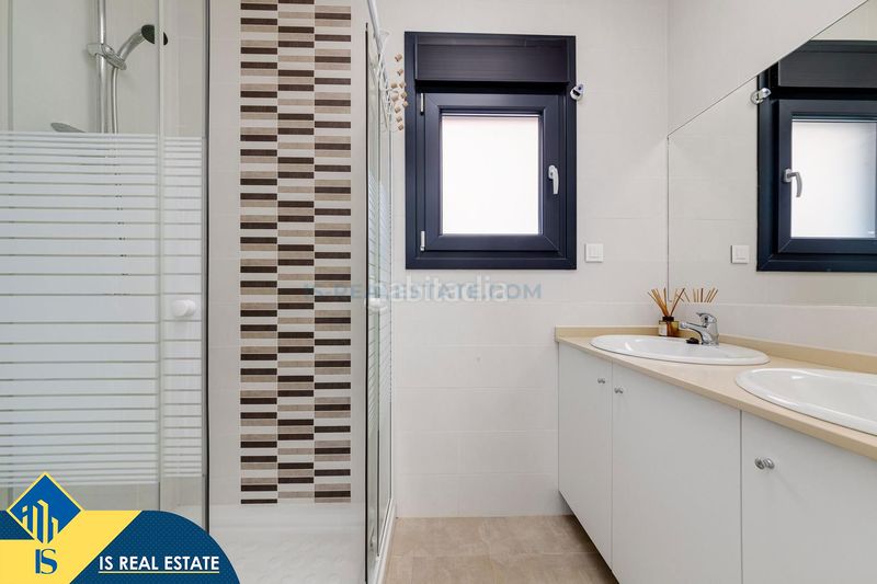 Foto 5090b7e8-f373-4f21-97c2-ab7f18520f5d. Chalet mit heizung parking pool in Cabo Cervera Torrevieja