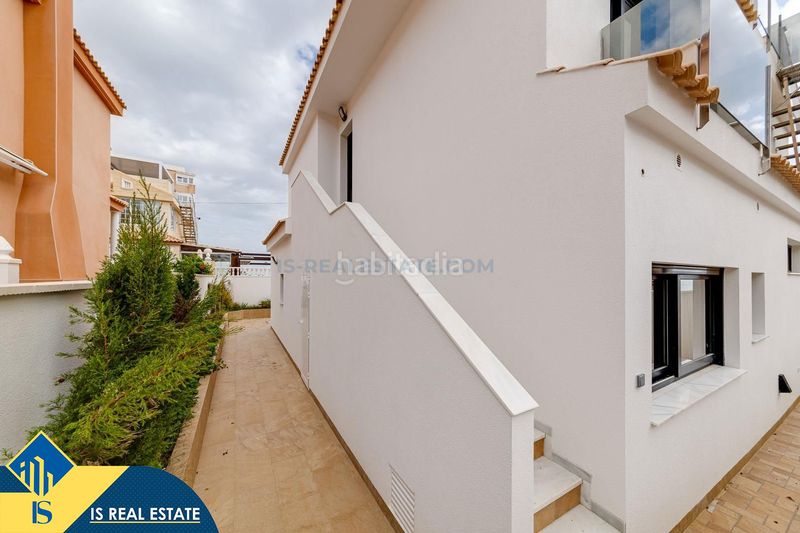 Foto f3c147d4-076f-47ec-b733-5e8d1461e67a. Chalet mit heizung parking pool in Cabo Cervera Torrevieja