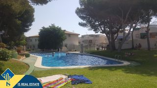Haus in Los Balcones-Los Altos. Bungalow reformado con piscina comunitaria, en la provincia de a