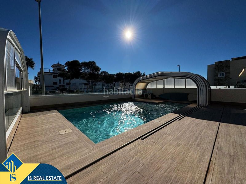 Foto de4d275f-4499-4fdd-8913-98a896073f7c. Xalet amb xemeneia calefacció piscina a Campoamor Orihuela