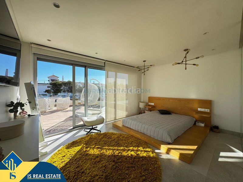 Foto f62a52fd-9f9e-4d62-ba9a-2e89fe01abd3. Xalet amb xemeneia calefacció piscina a Campoamor Orihuela
