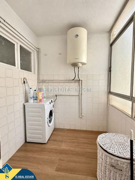 Foto 21d09e7d-7eed-4a51-b7ef-bb59a4ba1e92. Apartament amb calefacció a Zona Playa de los Locos Torrevieja
