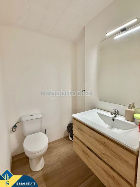 Foto d9b2ef59-a5ed-48bc-87eb-1d1b767e23ee. Apartament amb calefacció a Zona Playa de los Locos Torrevieja