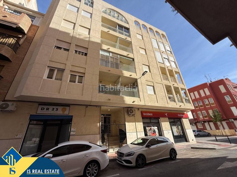 Foto 5ced96d2-dee6-4442-b5e7-5db311cabe3a. Apartament amb calefacció a El Acequión Torrevieja