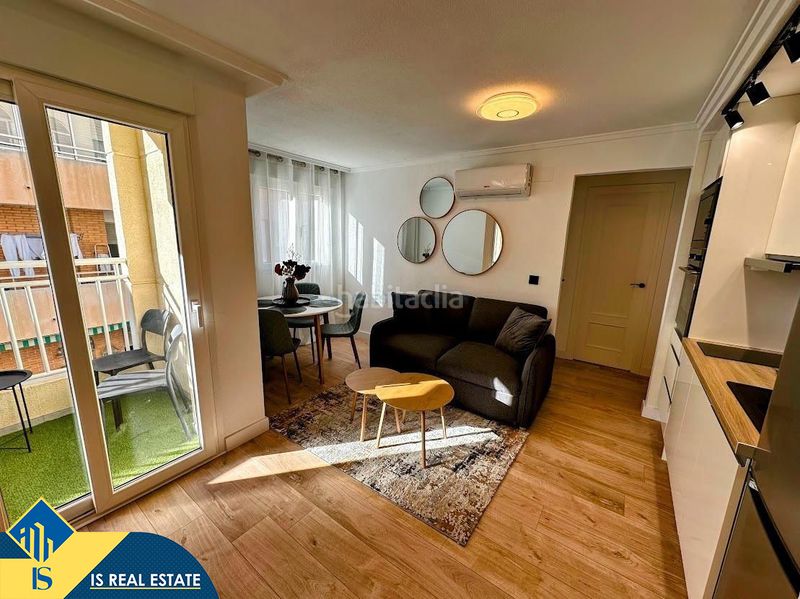 Foto 7710f28a-37c9-4a7d-b00b-f2f72e5b6d4a. Apartament amb calefacció a El Acequión Torrevieja