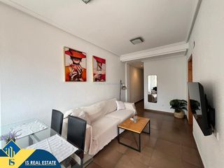 Apartment in Antonio Machado. Apartamento con terraza en la provincia de alicante, en torrevie