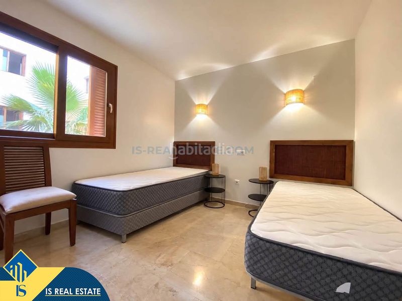 Foto 16a24bbb-2d95-4ef8-a77e-45df47387354. Appartement mit heizung parking pool in Punta Prima Torrevieja