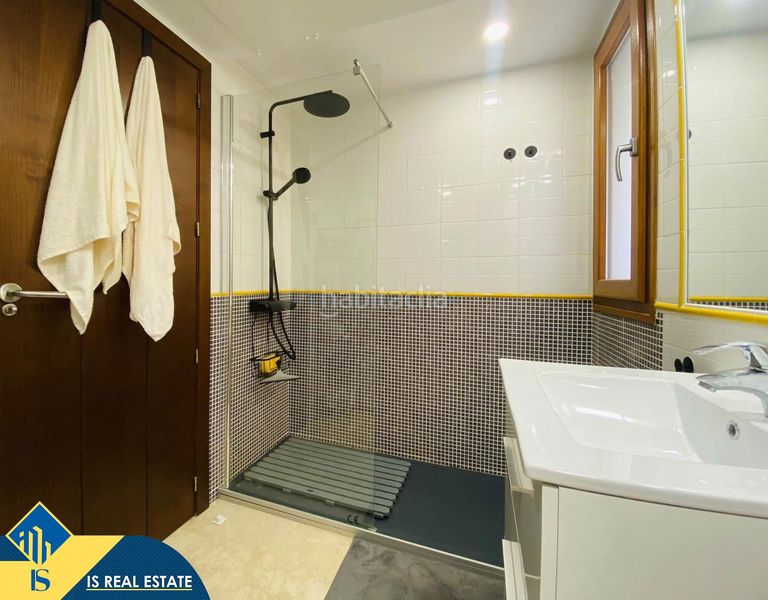 Foto 2e7e10ed-faaa-41c7-abd3-8274f4930829. Appartement mit heizung parking pool in Punta Prima Torrevieja