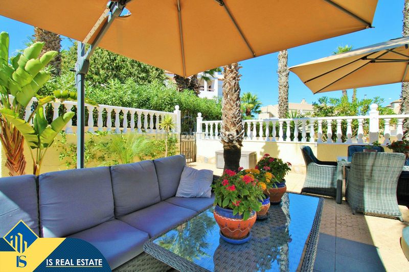 Foto 905ea58c-8153-4693-860d-e12cb87a47a4. Xalet amb calefacció piscina a Villamartín-Las Filipinas Orihuela