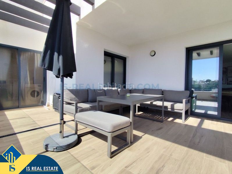 Foto 49ac4803-3318-431c-ac98-1a95cdc02612. Ático  con piscina comunitaria, en la provincia de alicante, en la ciudad de orihuela costa. 3 habitaciones | 92 m² | a 5,5 kilómet en San Miguel de Salinas