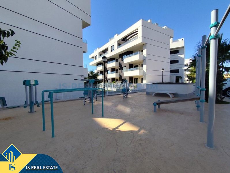 Foto 5d66d29e-a6ee-4198-9481-7ac351c93f6b. Ático  con piscina comunitaria, en la provincia de alicante, en la ciudad de orihuela costa. 3 habitaciones | 92 m² | a 5,5 kilómet en San Miguel de Salinas
