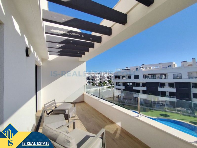 Foto c97f0bc6-7fbf-4271-ab54-3f0100455b64. Ático  con piscina comunitaria, en la provincia de alicante, en la ciudad de orihuela costa. 3 habitaciones | 92 m² | a 5,5 kilómet en San Miguel de Salinas