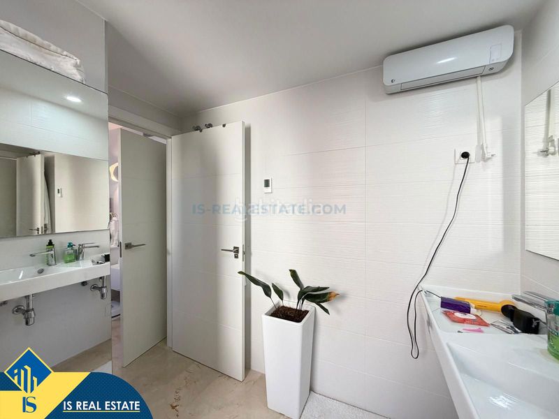 Foto 20821e6d-9bb3-446c-b259-5b209f9f6512. Appartement mit heizung parking pool in Punta Prima Torrevieja