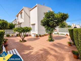 Casa adossada a Nueva Torrevieja