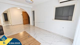 Apartament a Parque de las Naciones. Apartamento reformado con terraza, en la provincia de alicante,