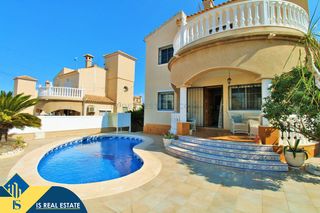 Chalet in Villamartín-Las Filipinas
