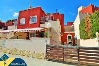 Casa adossada a Villamartín-Las Filipinas