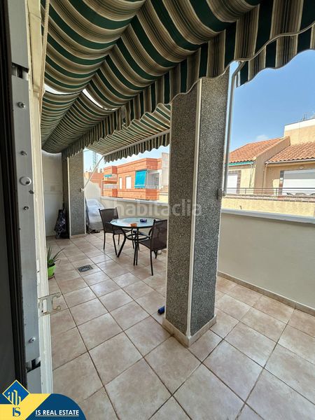 Foto 02fc23e0-2a5f-42a5-b519-1fad7d0df17a. Penthouse with fireplace heating in Zona Playa de los Locos Torrevieja