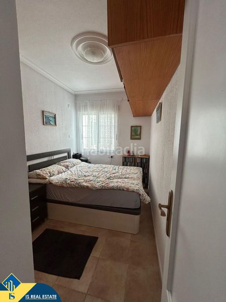 Foto 0c4aa47f-96bf-432c-86cb-9f38236e5011. Penthouse with fireplace heating in Zona Playa de los Locos Torrevieja