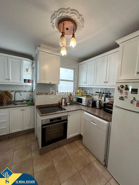 Foto 33f5a291-5b7f-4e9b-a067-a611ad9b8277. Penthouse with fireplace heating in Zona Playa de los Locos Torrevieja