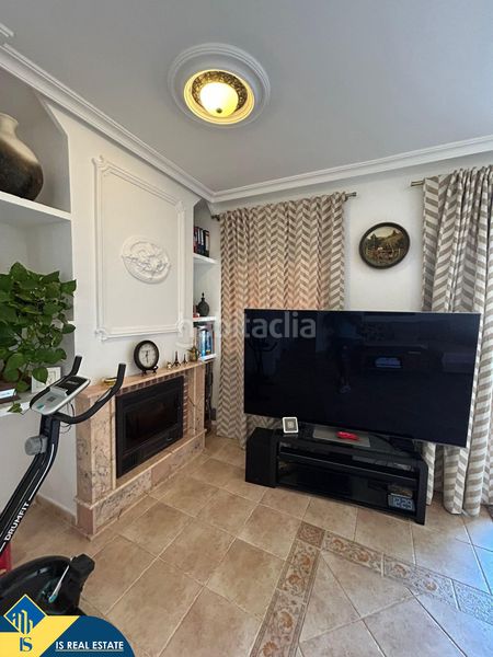Foto 54a19f6b-7cbd-4f74-8084-6b8f61dff095. Penthouse with fireplace heating in Zona Playa de los Locos Torrevieja