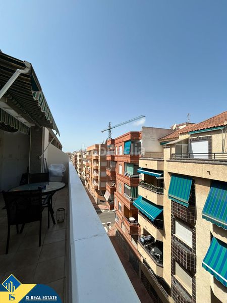Foto a9ce00f7-1cf8-418b-aae3-2020689be10e. Penthouse with fireplace heating in Zona Playa de los Locos Torrevieja