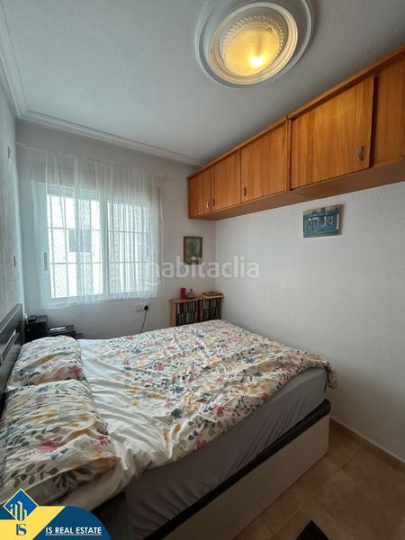 Foto bf3cc01a-ad11-43f6-8417-c0cd42903c6e. Penthouse with fireplace heating in Zona Playa de los Locos Torrevieja