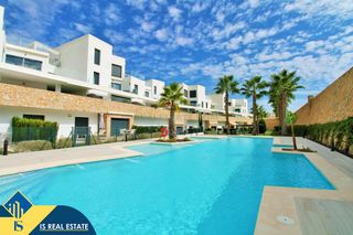Dúplex a Villamartín-Las Filipinas. Ático dúplex con piscina comunitaria, alicante, orihuela costa.