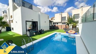 Chalet in Antonio Machado. Villa con piscina privada, provincia de alicante, torrevieja. 5
