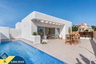 Chalet in Dolores. Villa con piscina privada, provincia de alicante, dolores. 3 hab