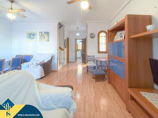 Maison jumelée à Zona los Frutales. Casa reformada con piscina privada en torrevieja, provincia de a