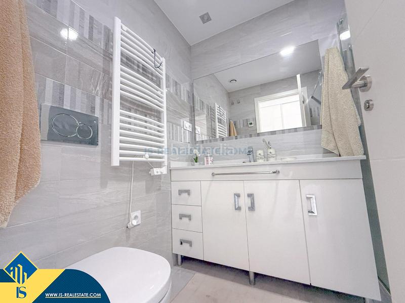 Foto 0e925069-2d7f-455f-a1a0-53ff32494afb. Appartement avec piscine dans Punta Prima Torrevieja