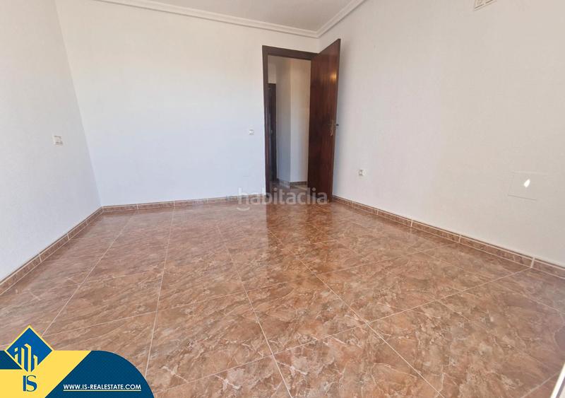Foto 1b13cf9f-f4ce-452b-a35c-837e7f91445e. Semi detached house with pool in nueva Torrevieja Torrevieja