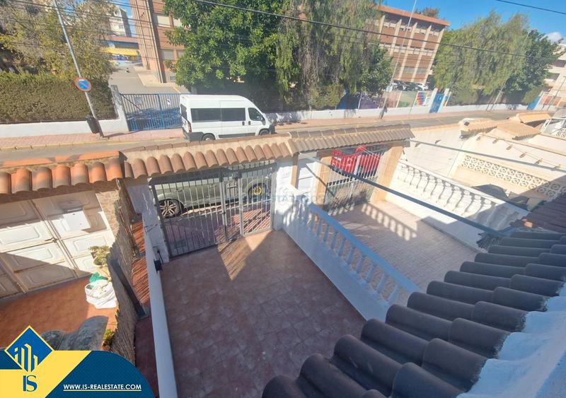 Foto 8841d95a-202b-4c21-904f-25fe0a77c753. Semi detached house with pool in nueva Torrevieja Torrevieja