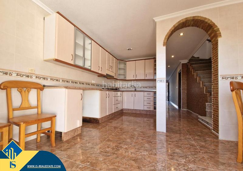 Foto dd4e0edc-2064-4b7b-a20d-de15abc36701. Semi detached house with pool in nueva Torrevieja Torrevieja